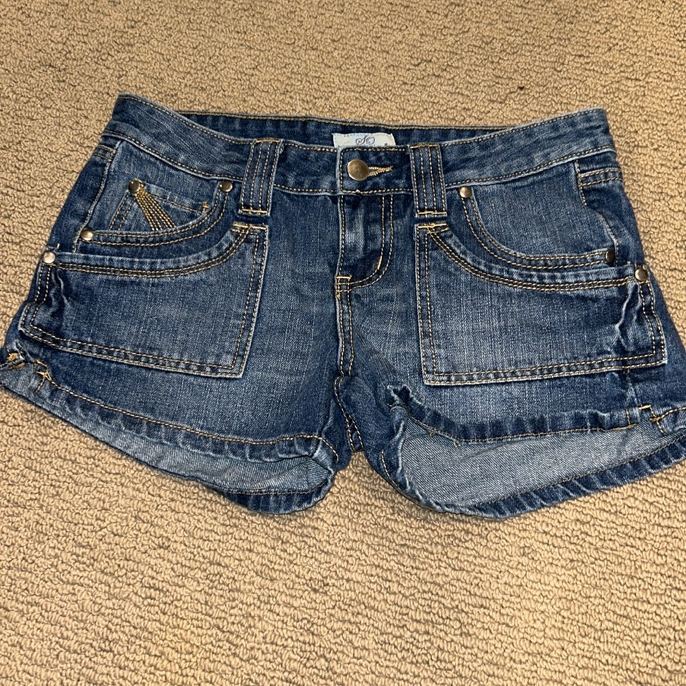 vintage low-waisted jean shorts